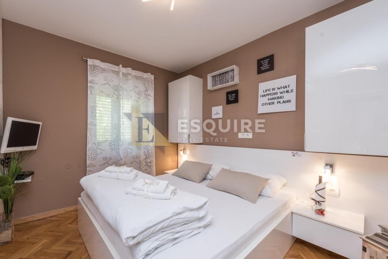 Casa In vendita -  Poluotok