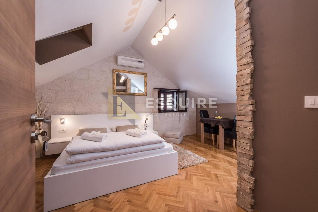 Casa In vendita -  Poluotok