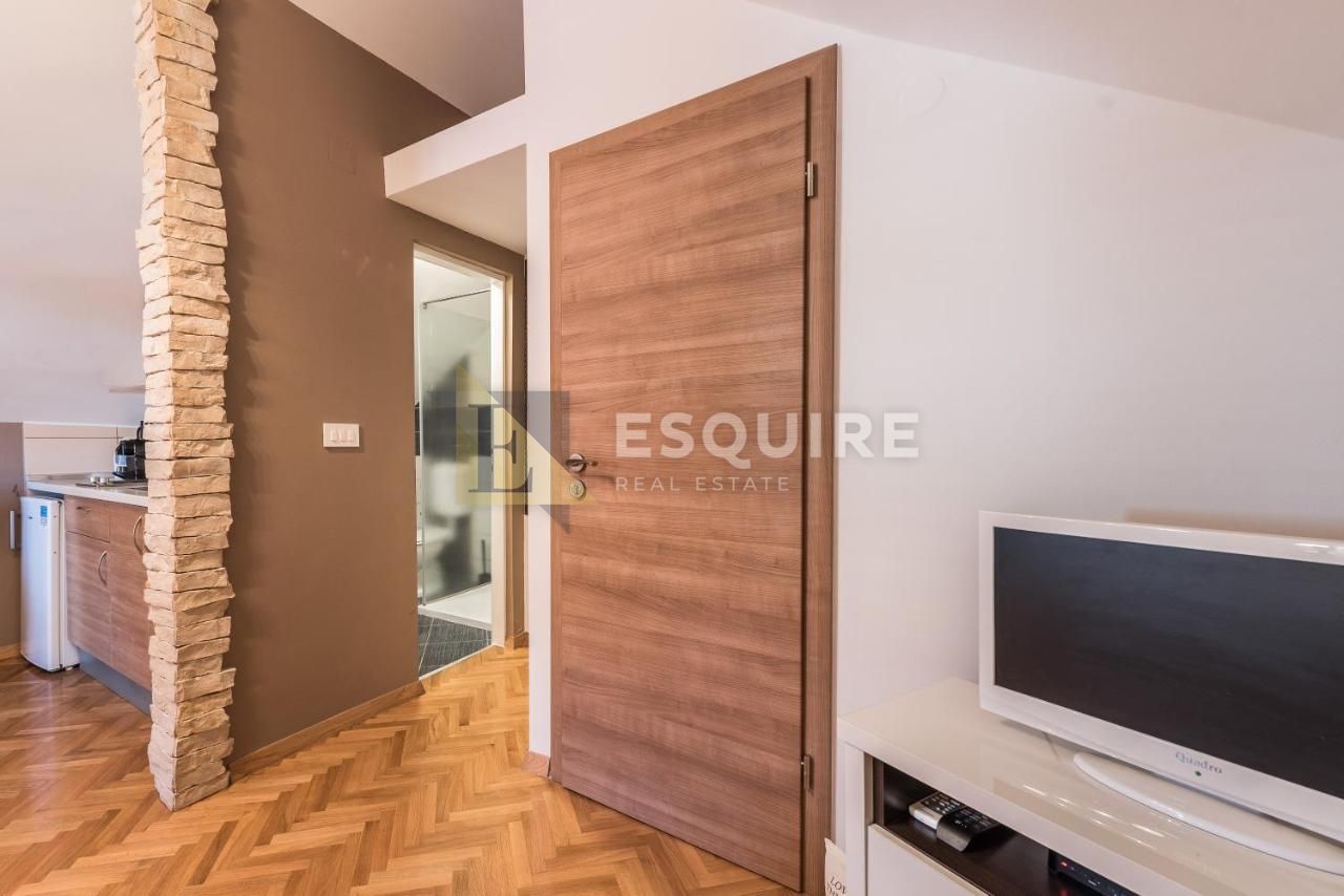 Casa In vendita -  Poluotok