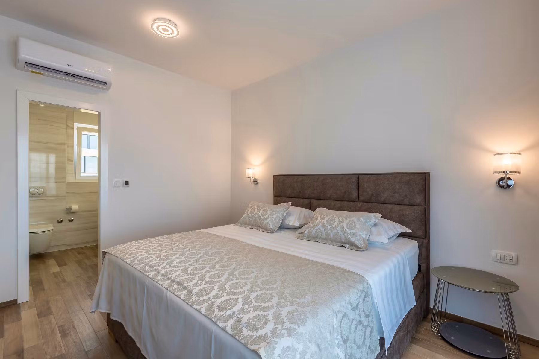 Casa In vendita - Splitsko-dalmatinska Grad