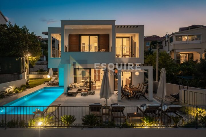 Dom na predaj 280 m² – Okrug
