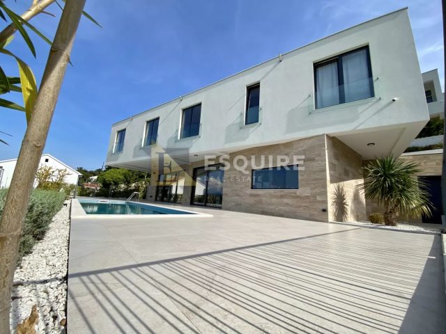 Dom na predaj 326 m² – Okrug
