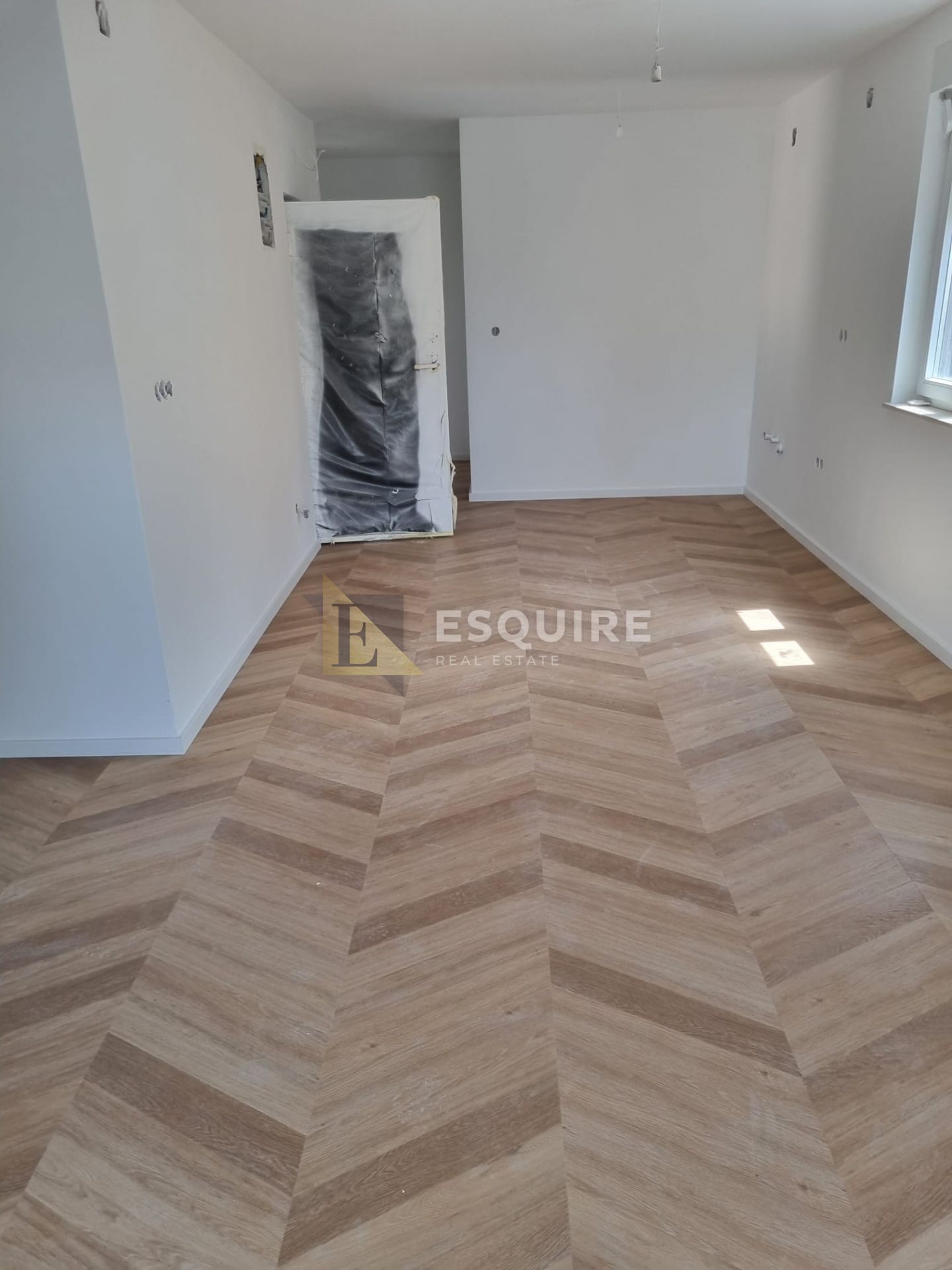 Flat For sale -  Mandre