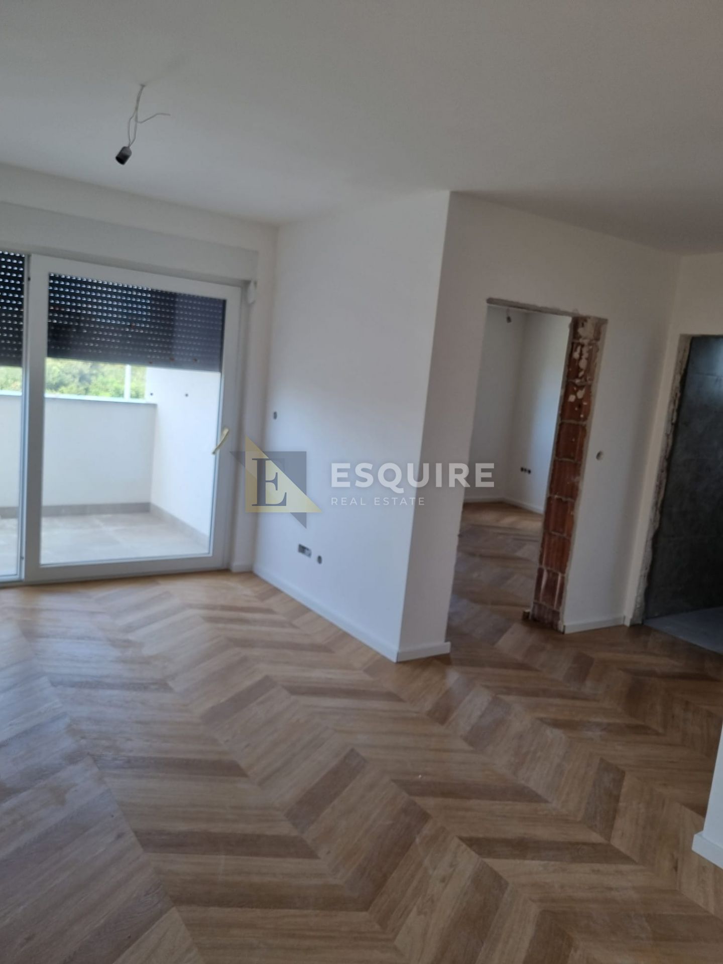 Flat For sale -  Mandre