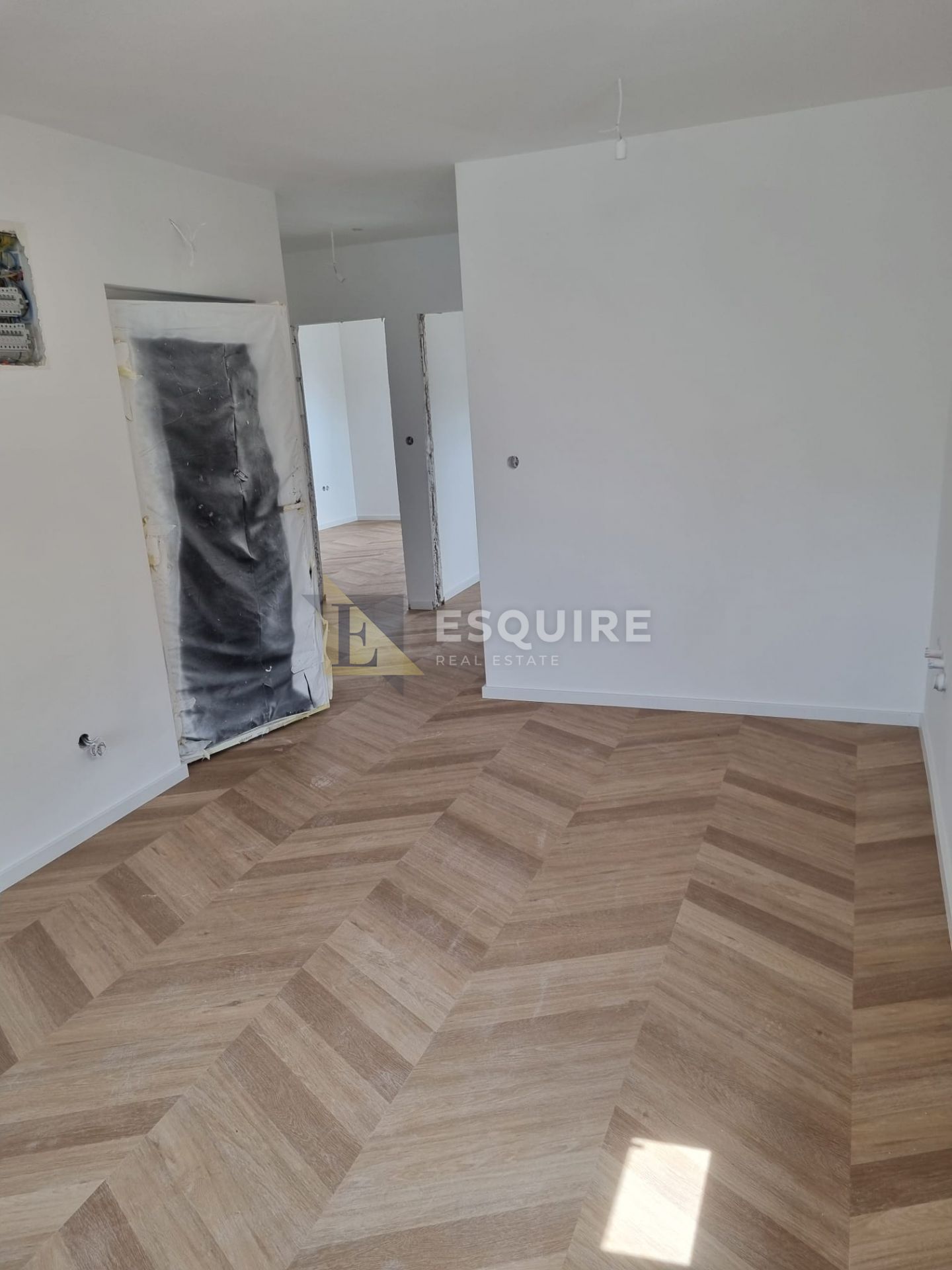 Flat For sale -  Mandre