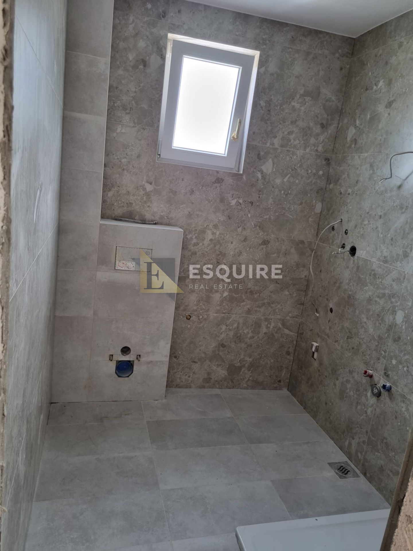 Flat For sale -  Mandre