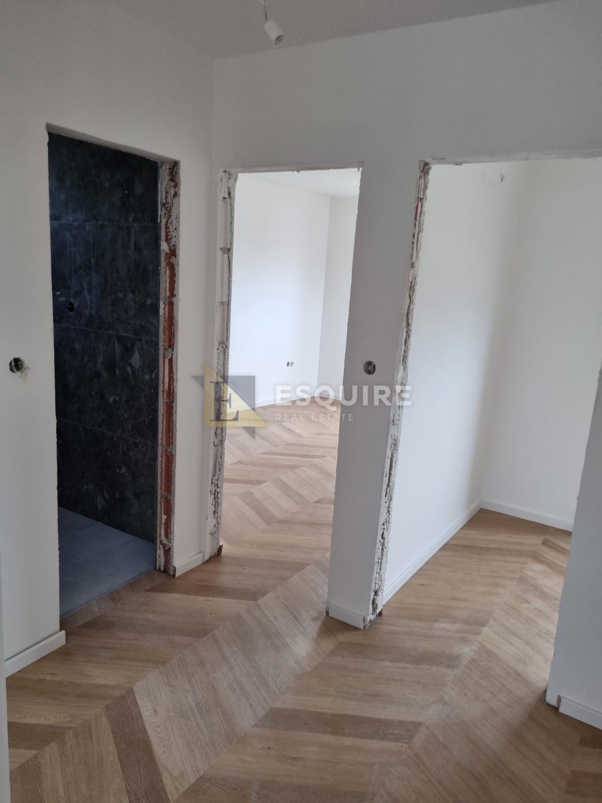 Flat For sale -  Mandre