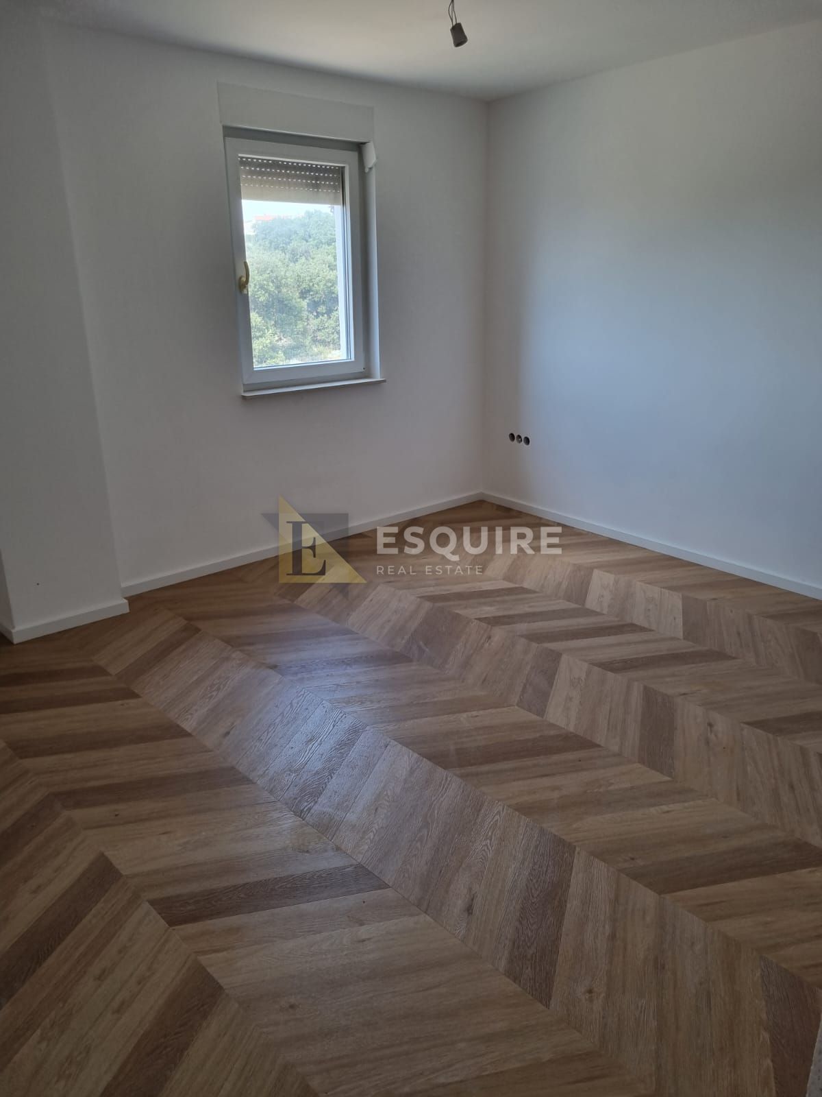 Flat For sale -  Mandre