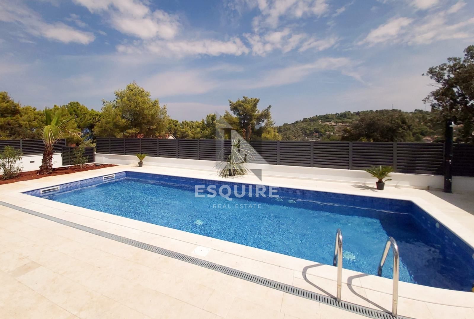 Casa In vendita - Splitsko-dalmatinska Rogač