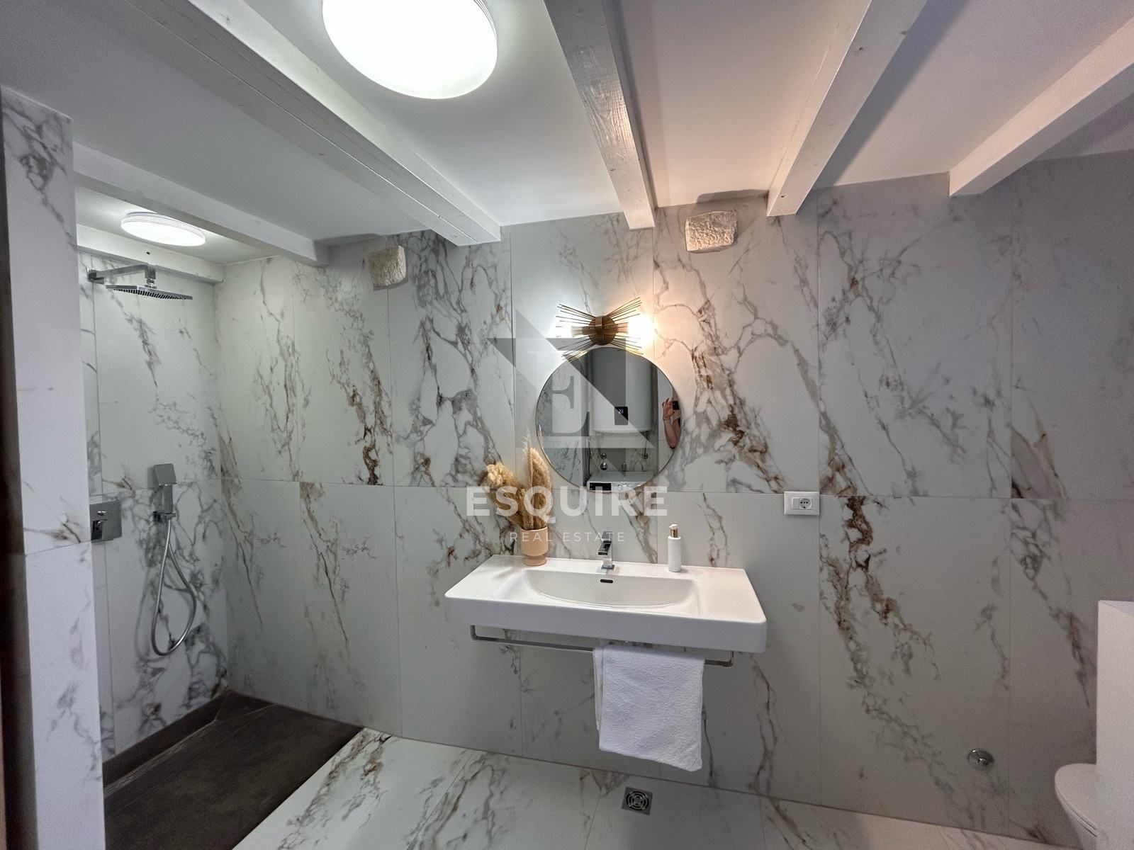 Haus Zu verkaufen - Splitsko-dalmatinska Kaštel Štafilić