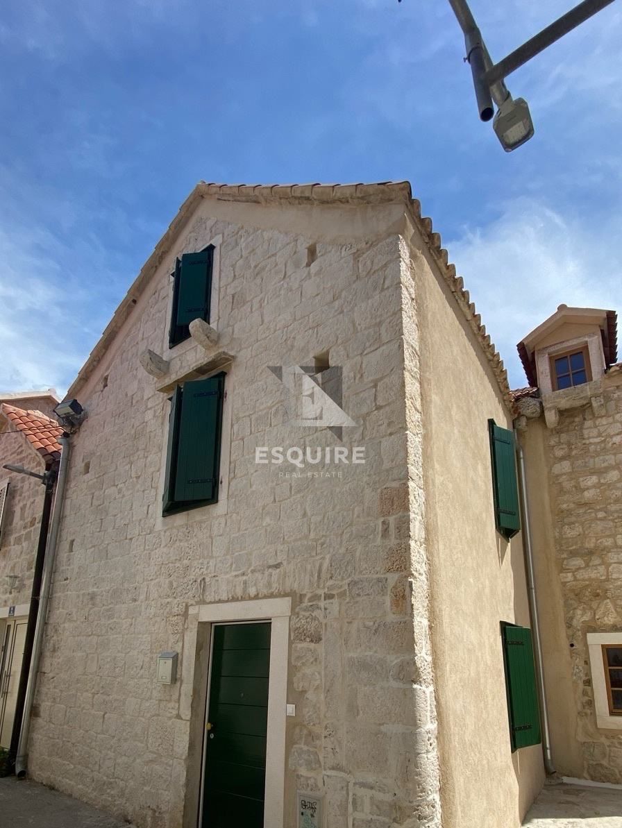 Hiša Naprodaj - Splitsko-dalmatinska Kaštel Štafilić
