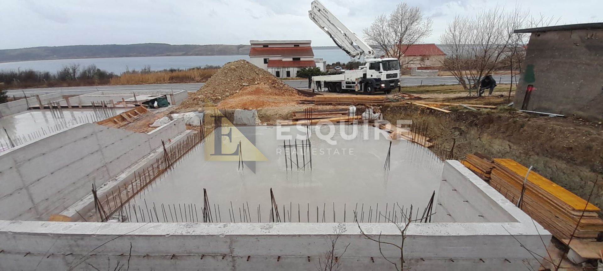 House For sale -  Rtina