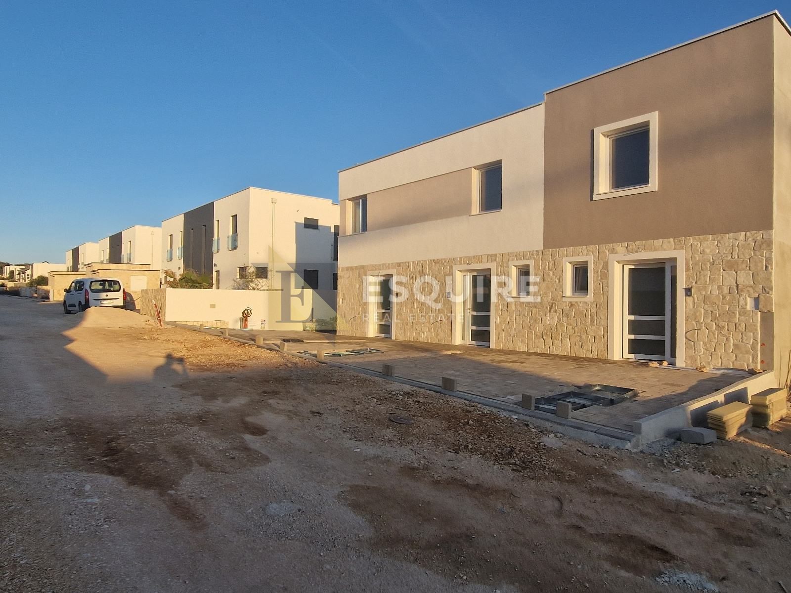 Flat For sale -  Mandre