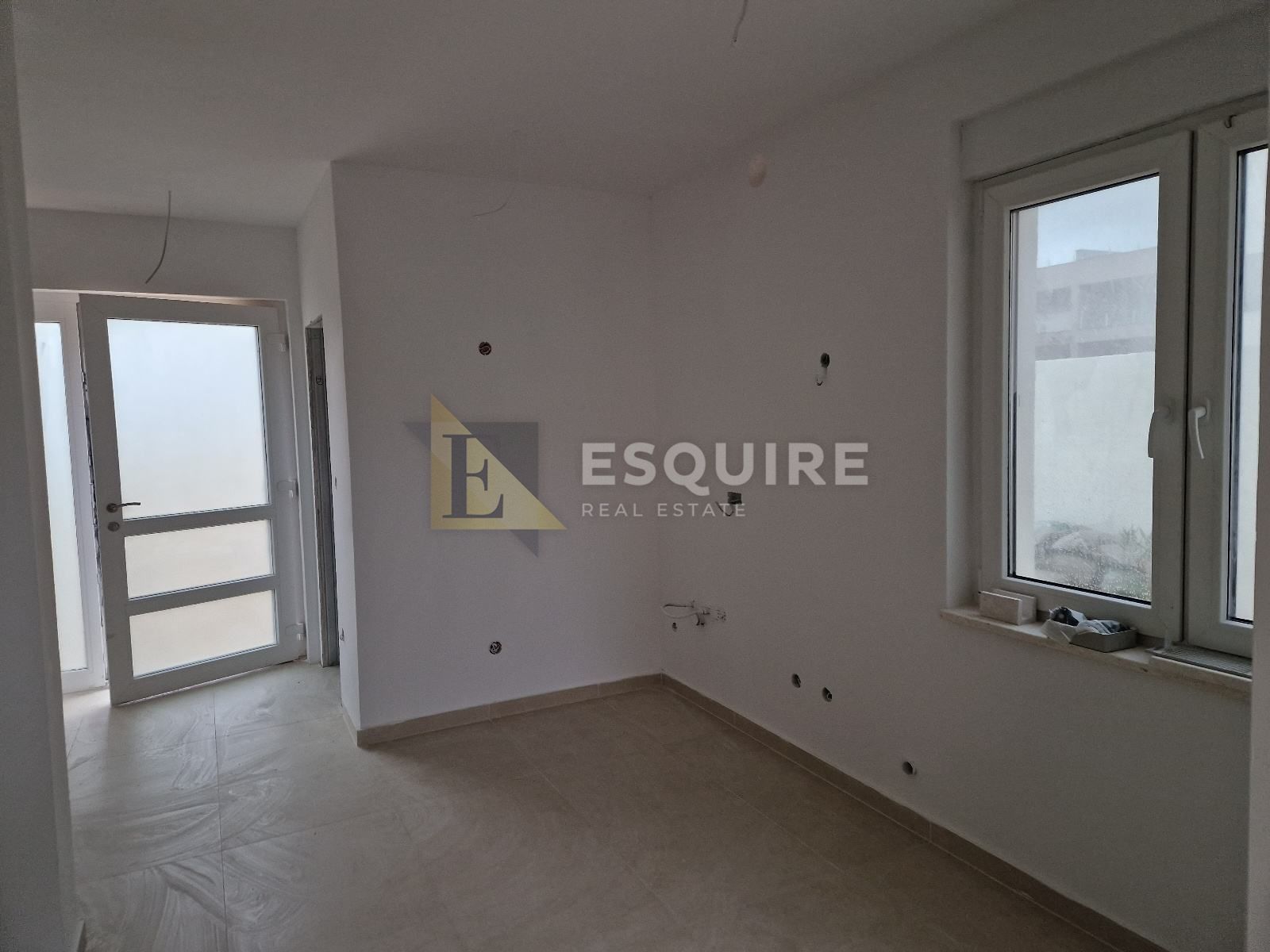 Flat For sale -  Mandre