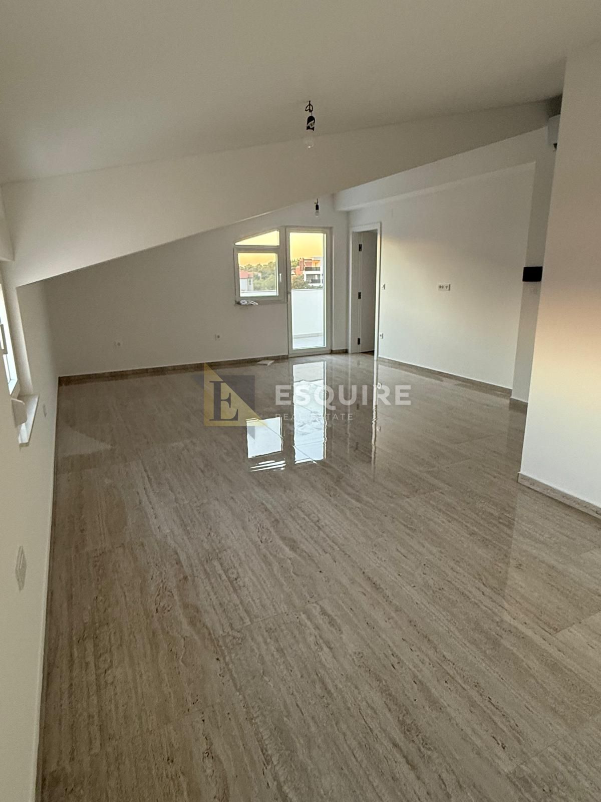 Flat For sale Vir