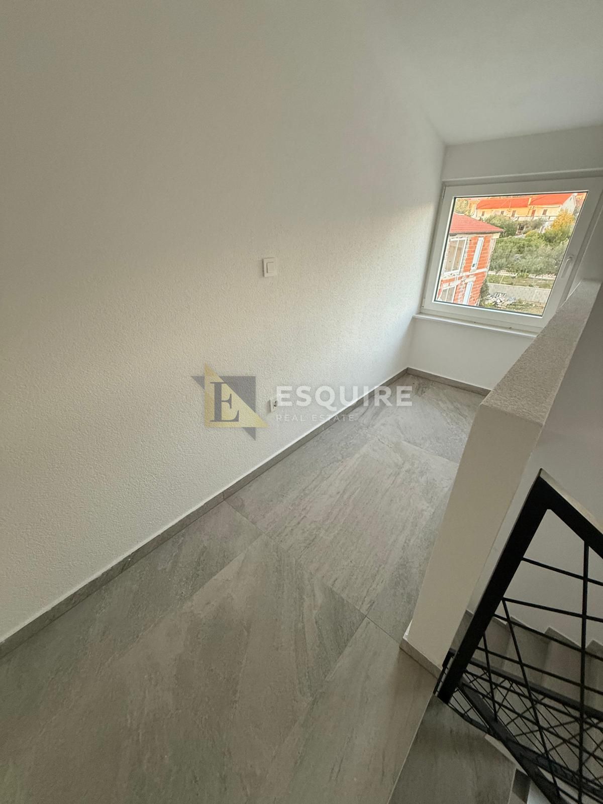Flat For sale -  Vir