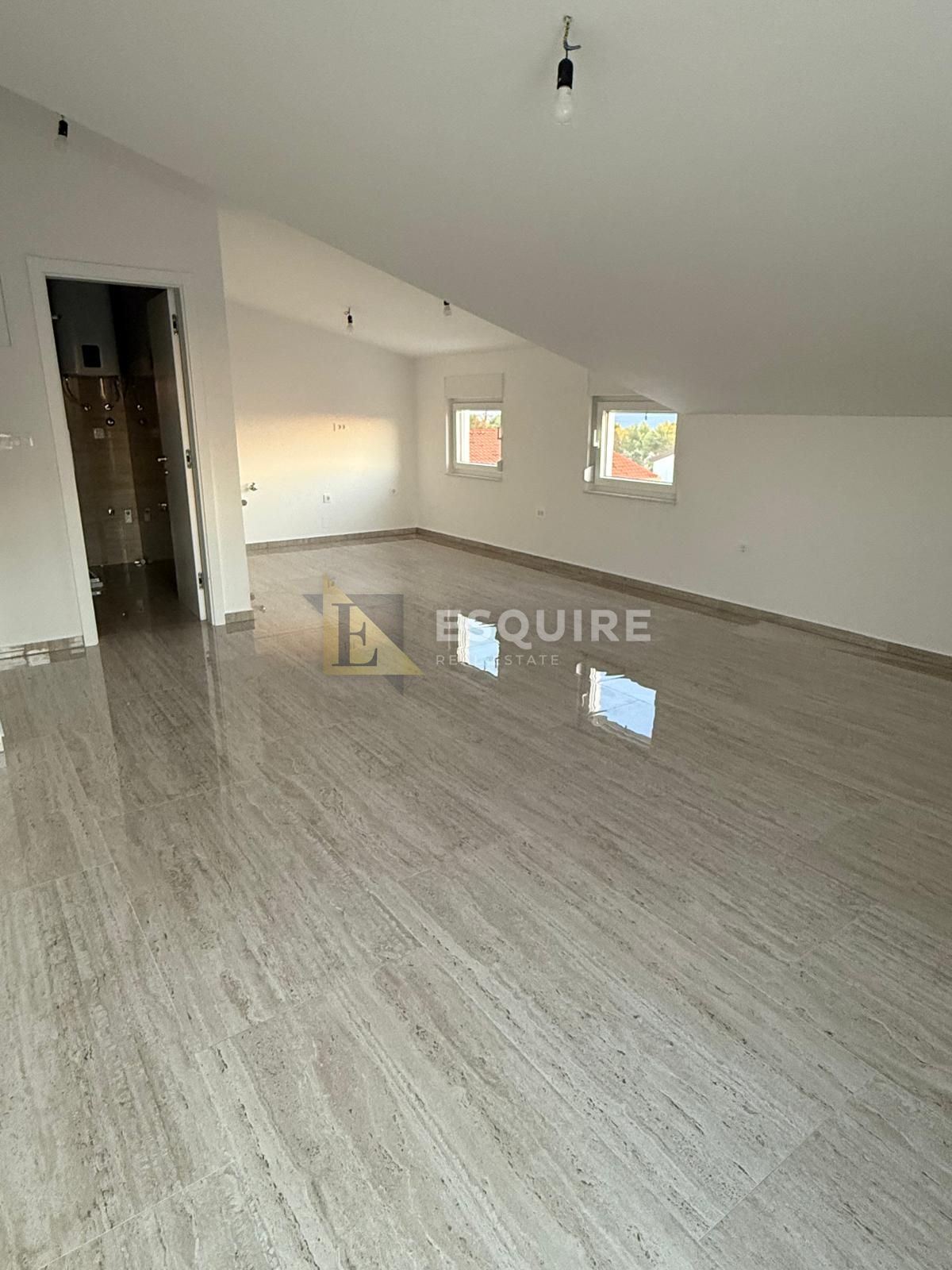 Flat For sale -  Vir