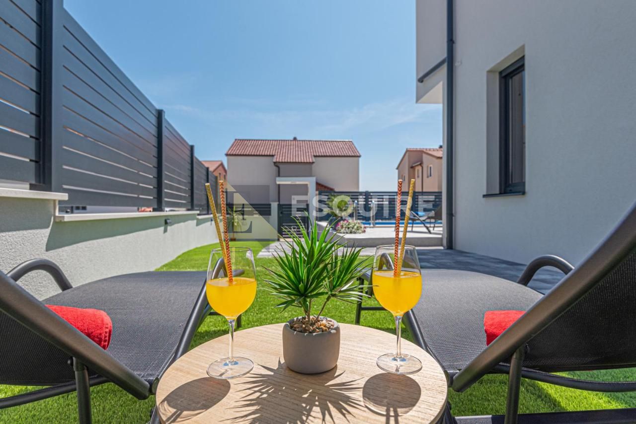 Kuća Na prodaju -  Vodice