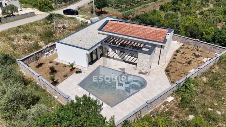 Kuća na prodaju 145 m² – Sukošan