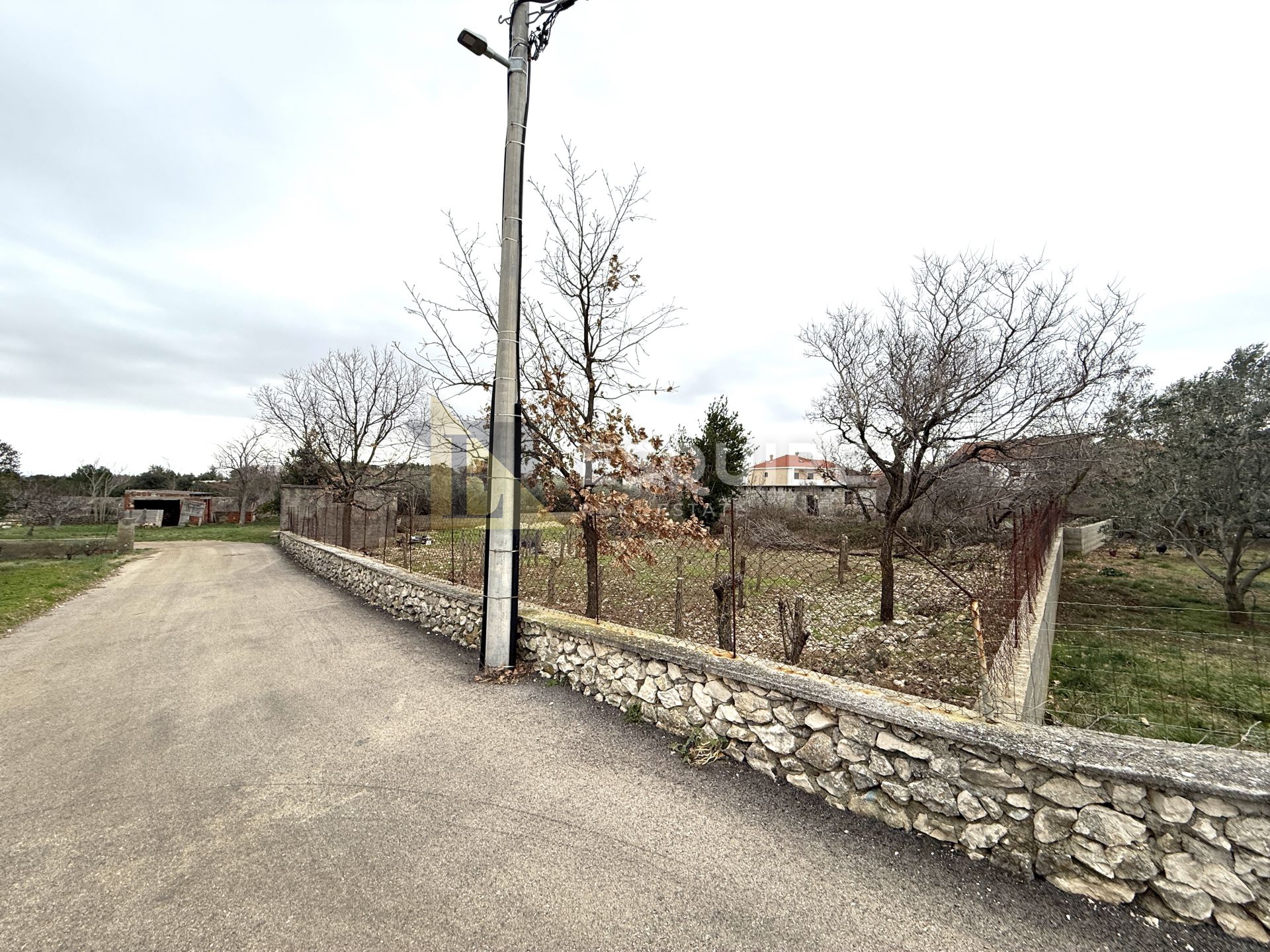 Zemljište Na prodaju -  Vrsi