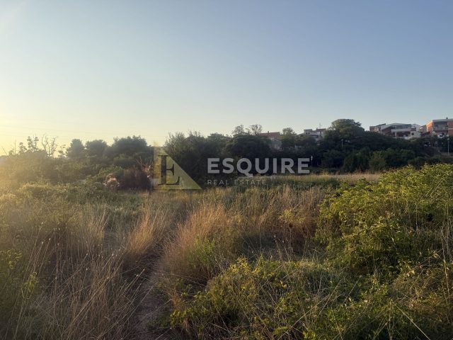 Zemljište na prodaju 1833 m² – Zadar