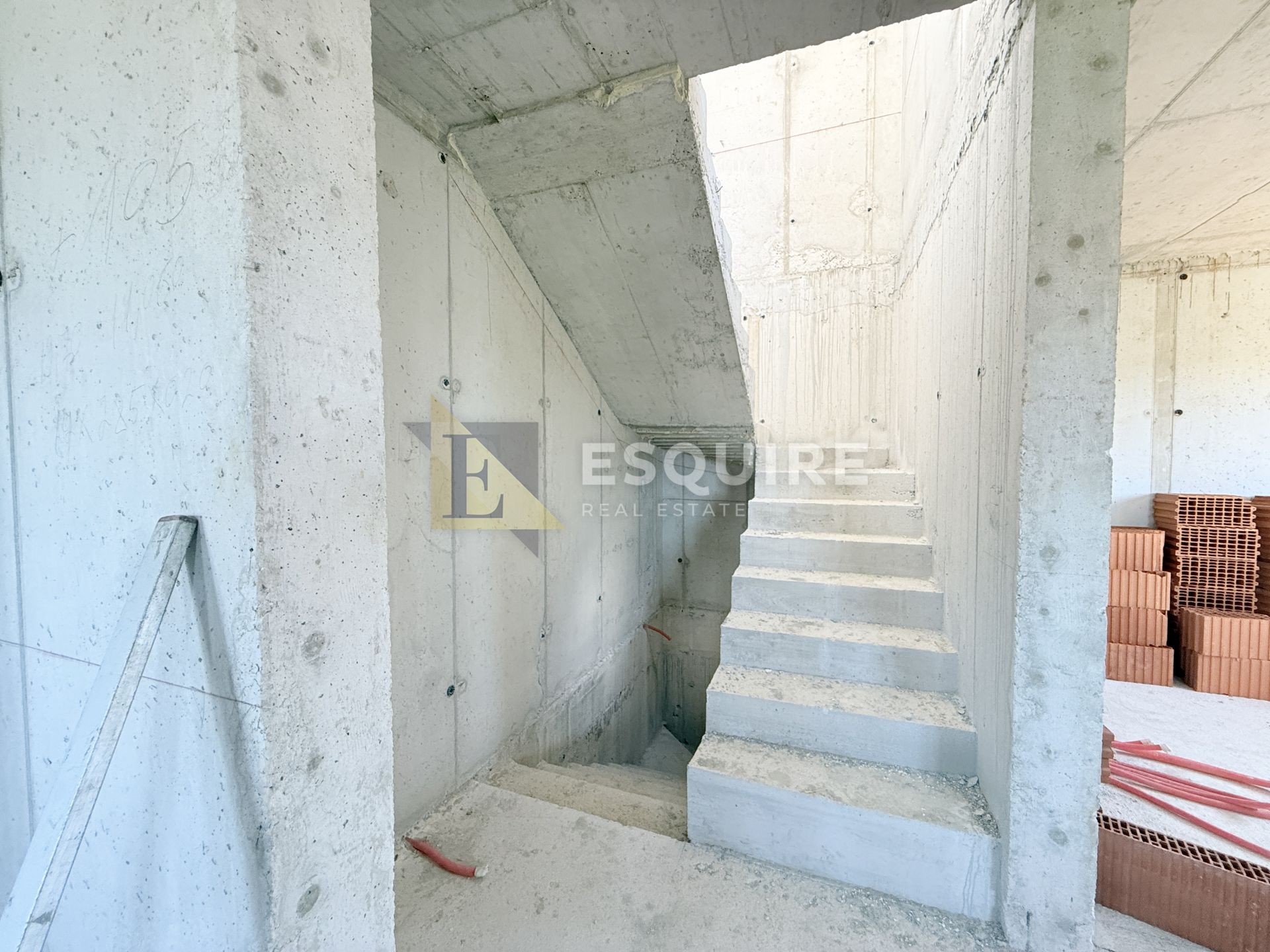 Appartement À vendre -  Nin