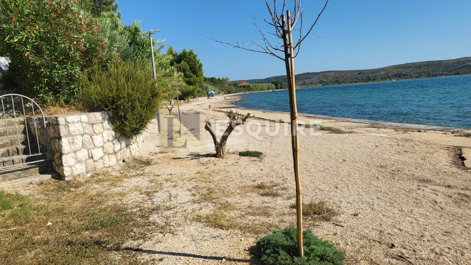 House For sale -  Rtina