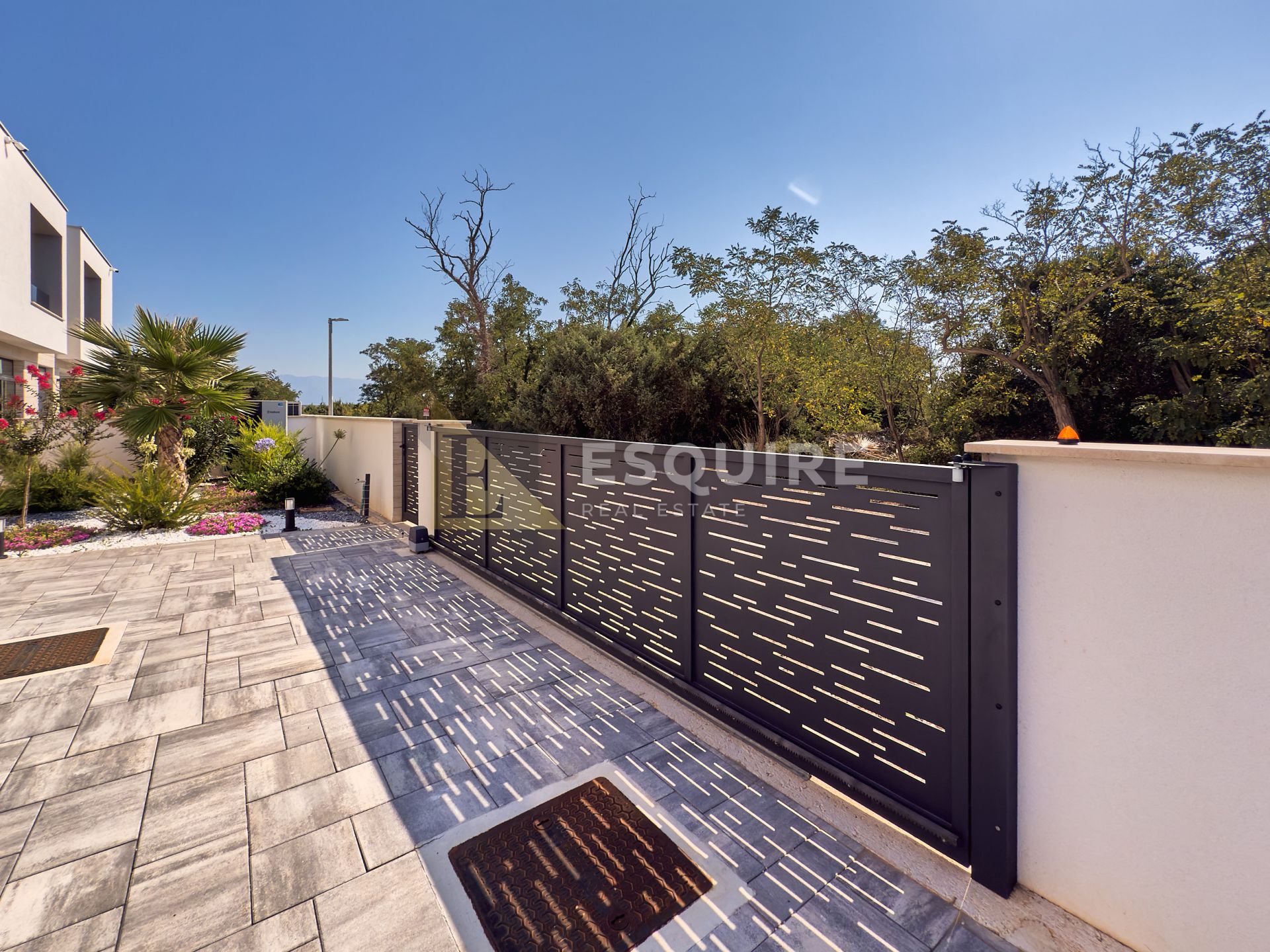 House For sale -  Zaton