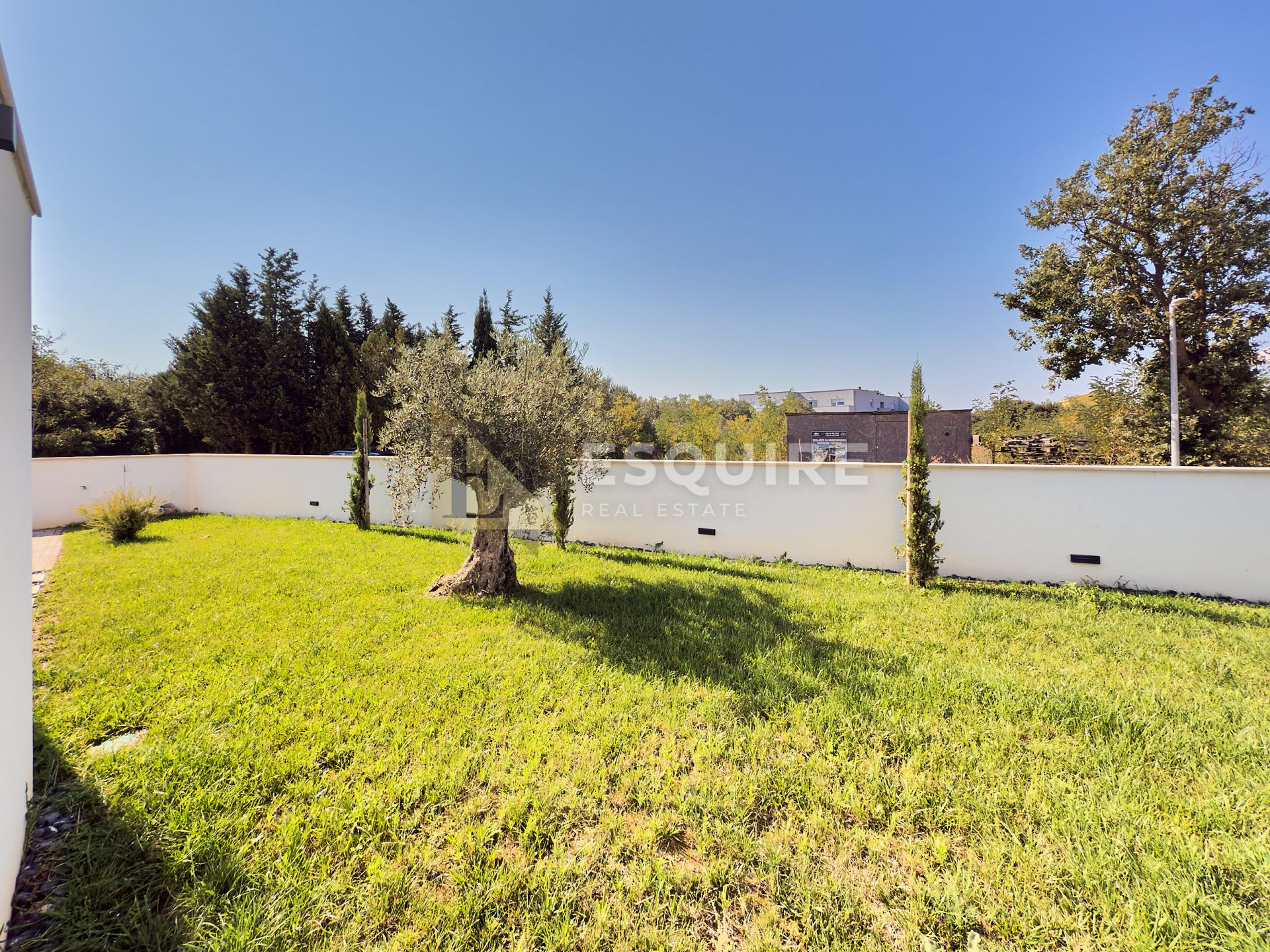 House For sale -  Zaton
