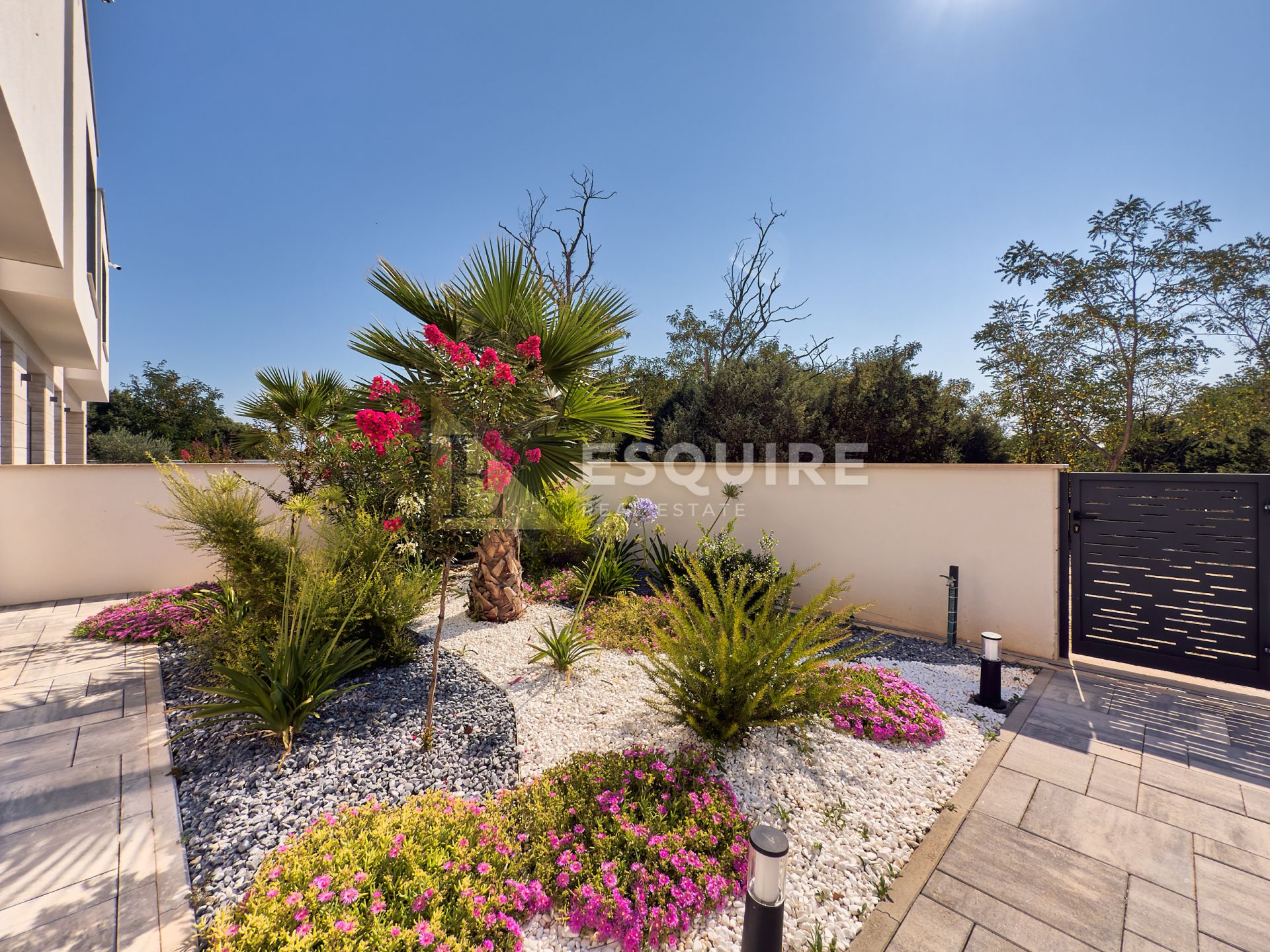 House For sale -  Zaton