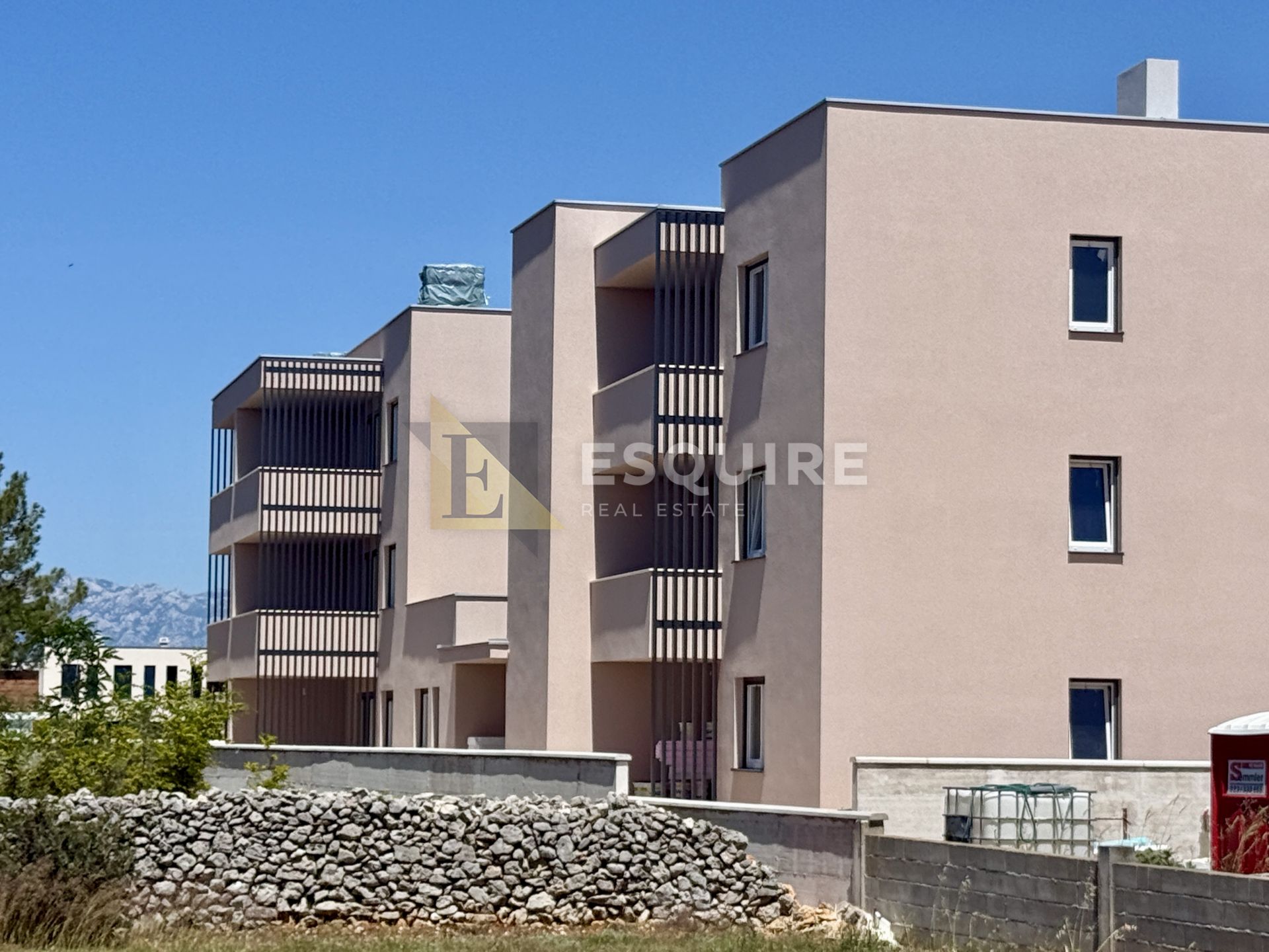 Flat For sale -  Zaton