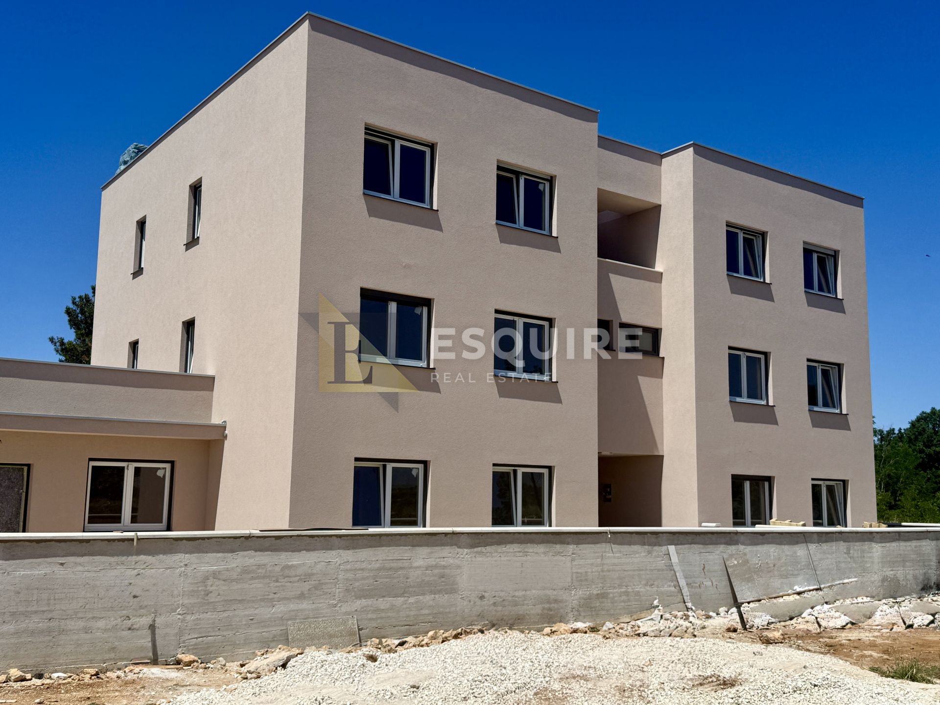 Flat For sale -  Zaton