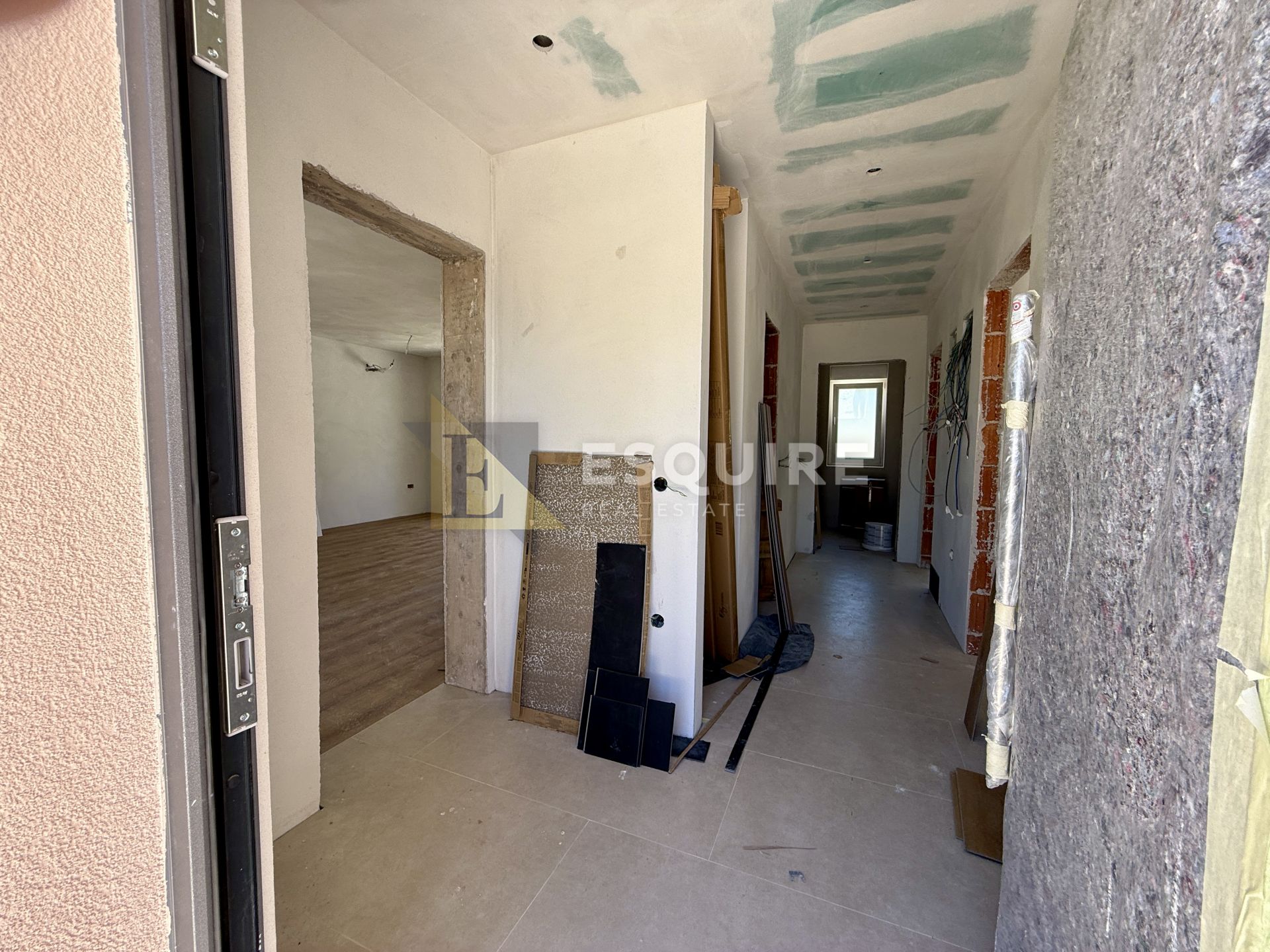 Flat For sale -  Zaton