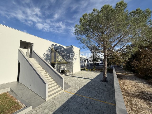 Stan na prodaju 65 m² – Nin