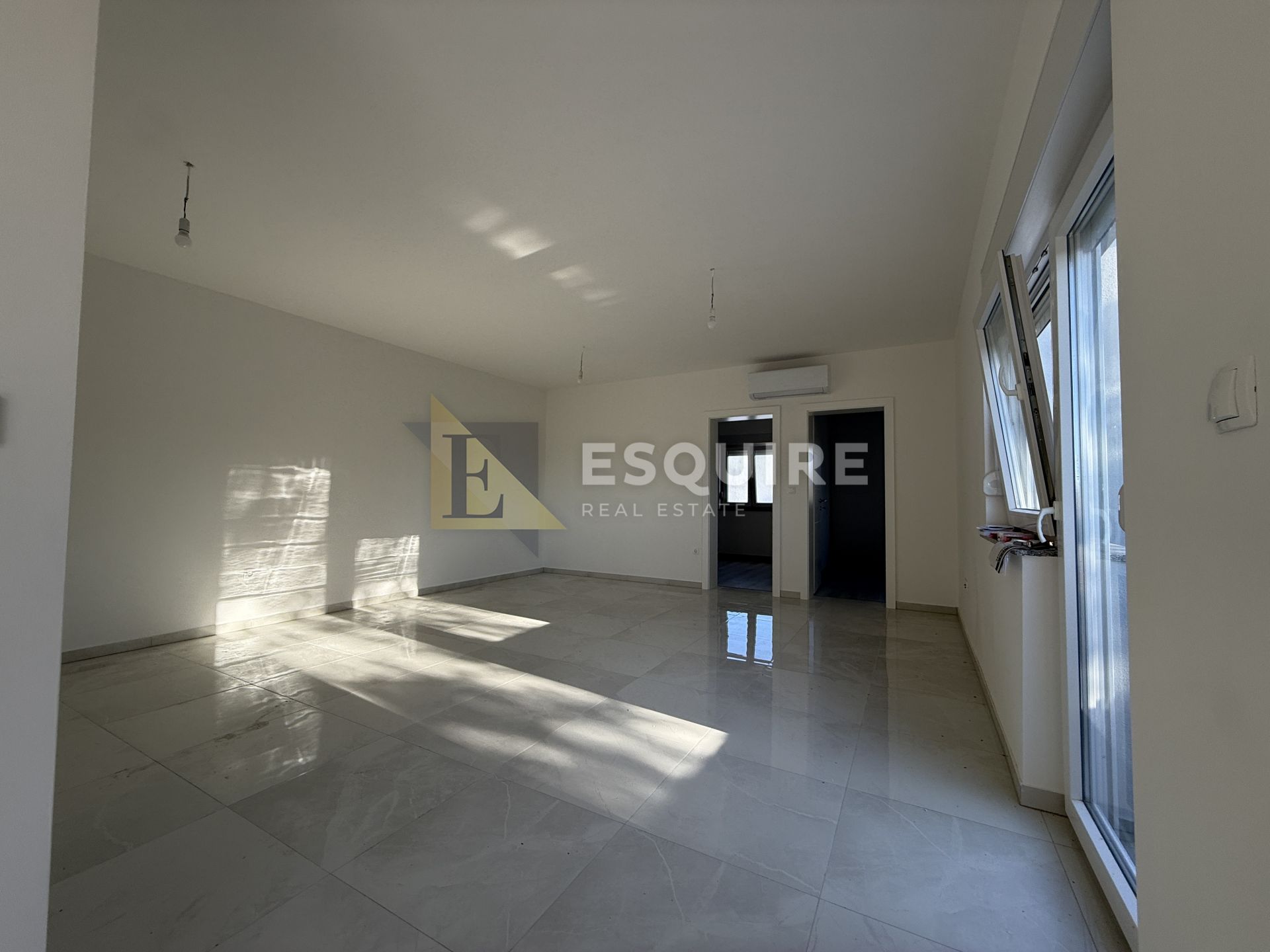 Appartement À vendre -  Zaton