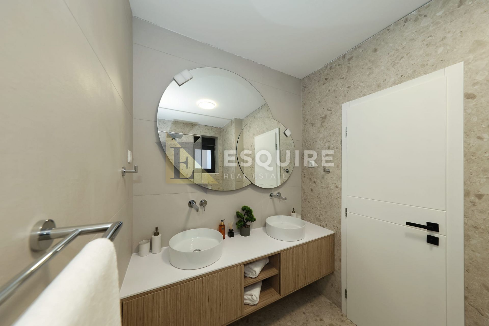 Flat For sale -  Rtina