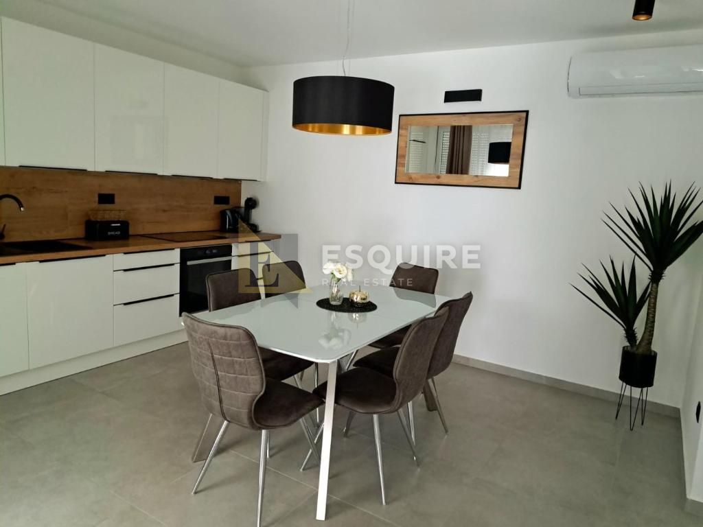Maison À vendre -  Vrsi