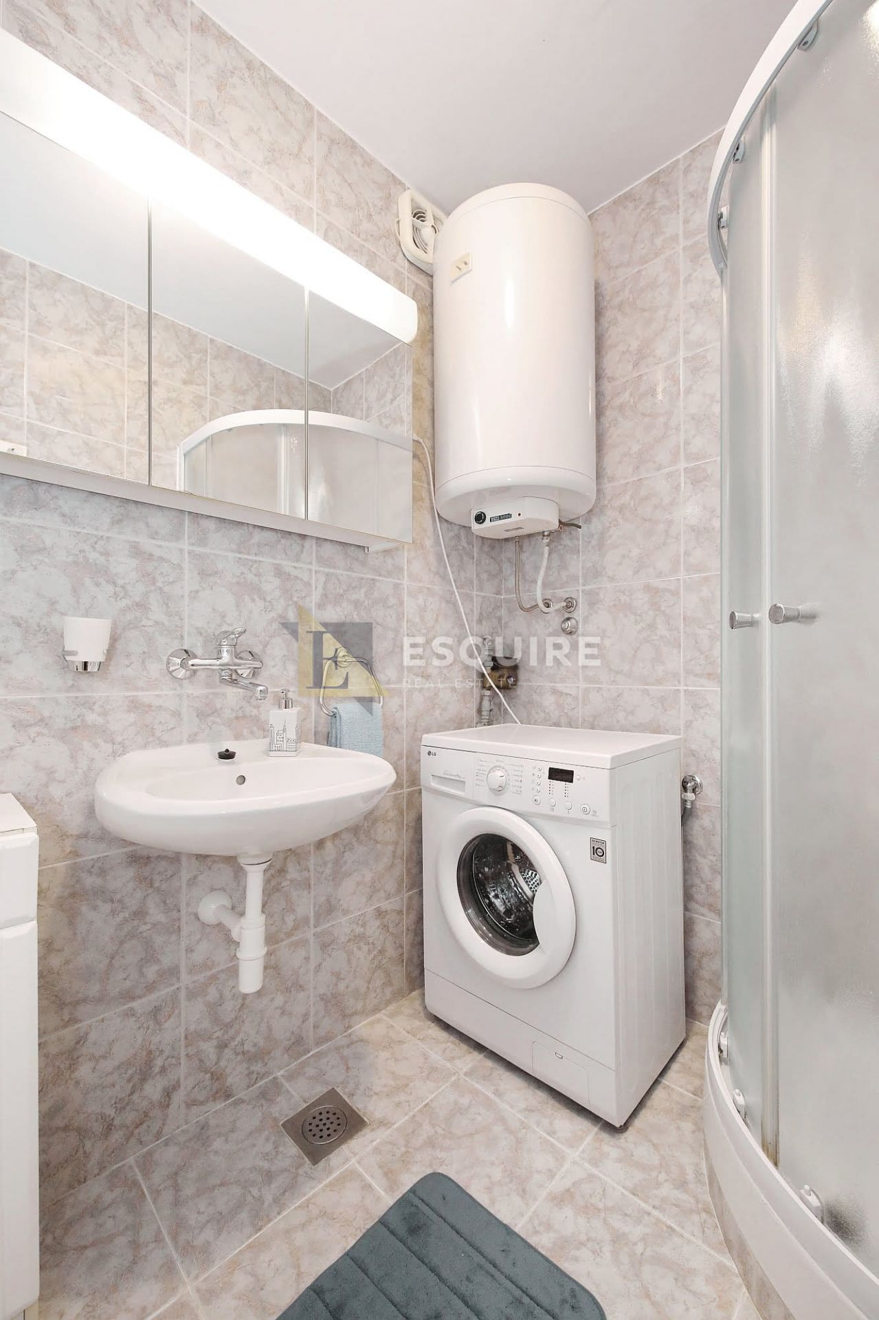 Apartmán Na prodej -  Branimirova Obala