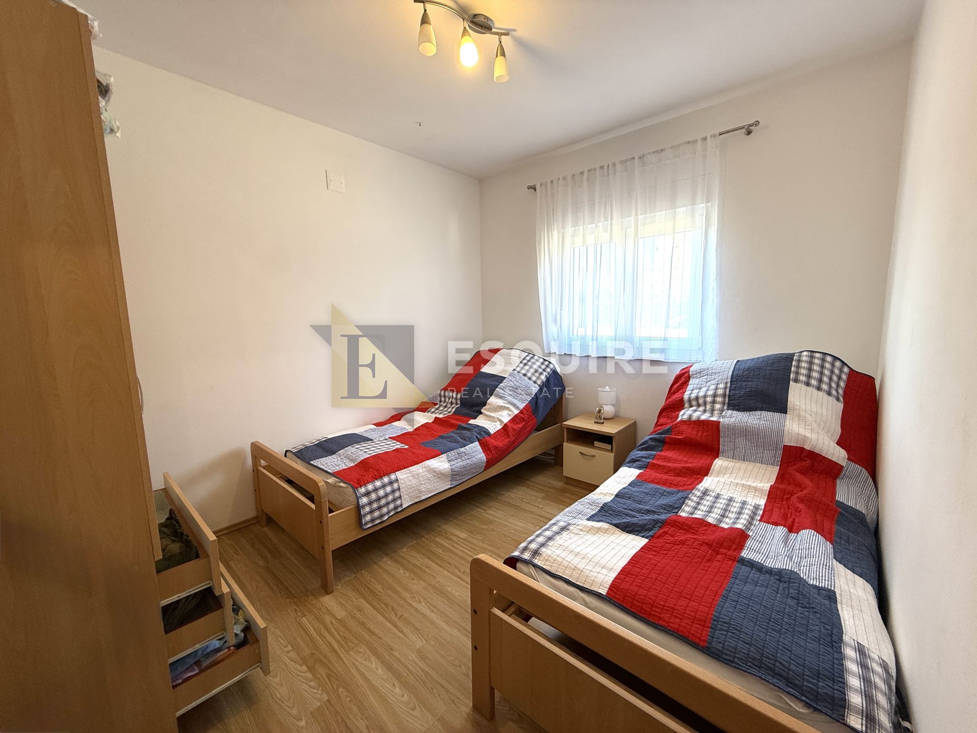 Mieszkanie Na sprzedaż -  Zaton