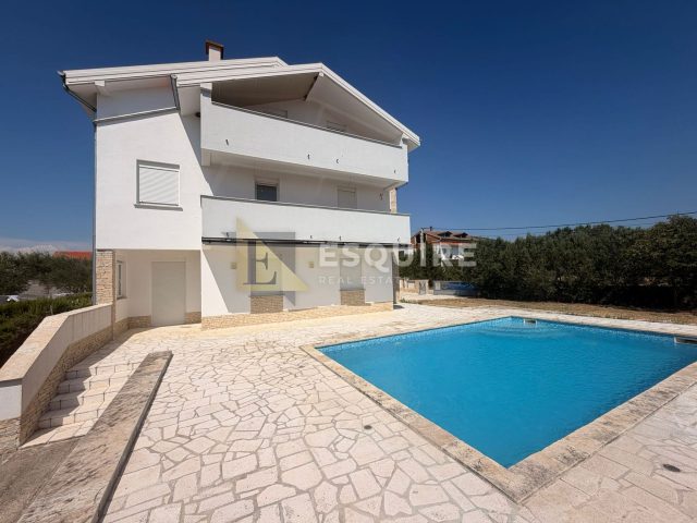 House For sale Polača