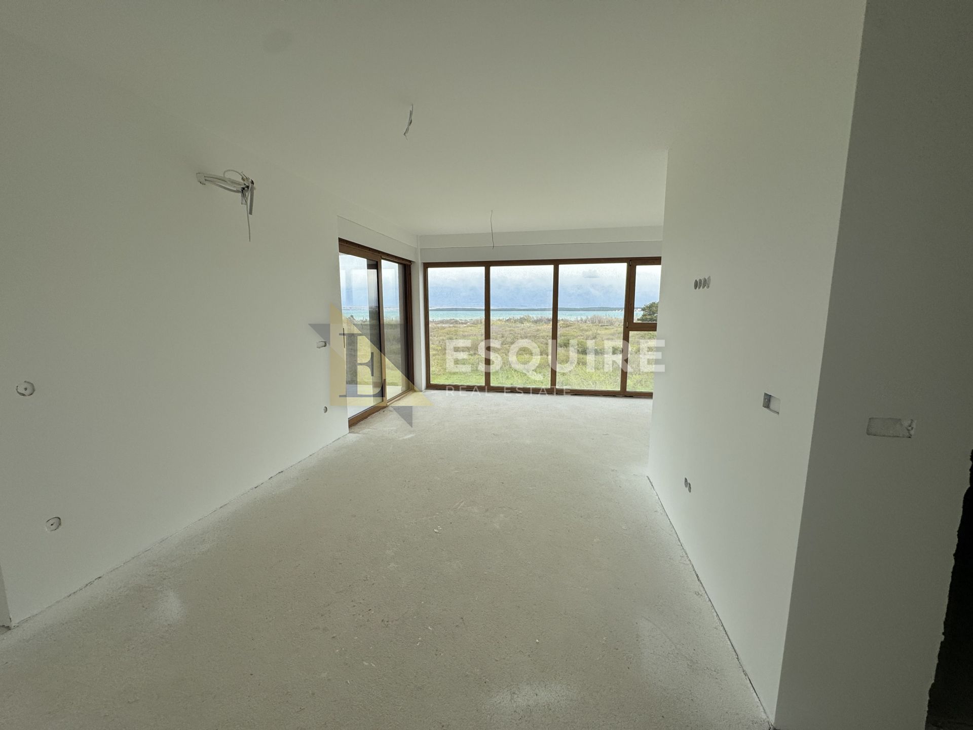Flat For sale -  Nin