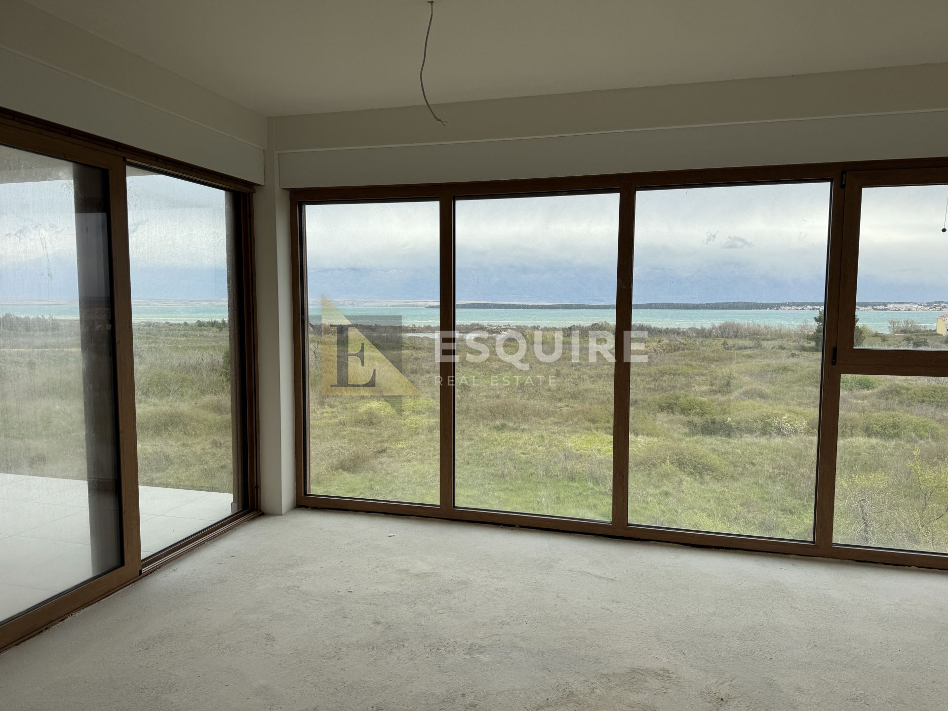Flat For sale -  Nin