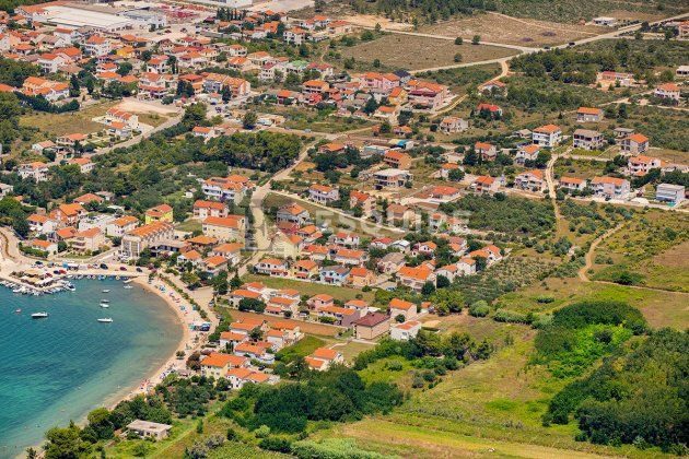 Land for sale 496 m² – Vrsi
