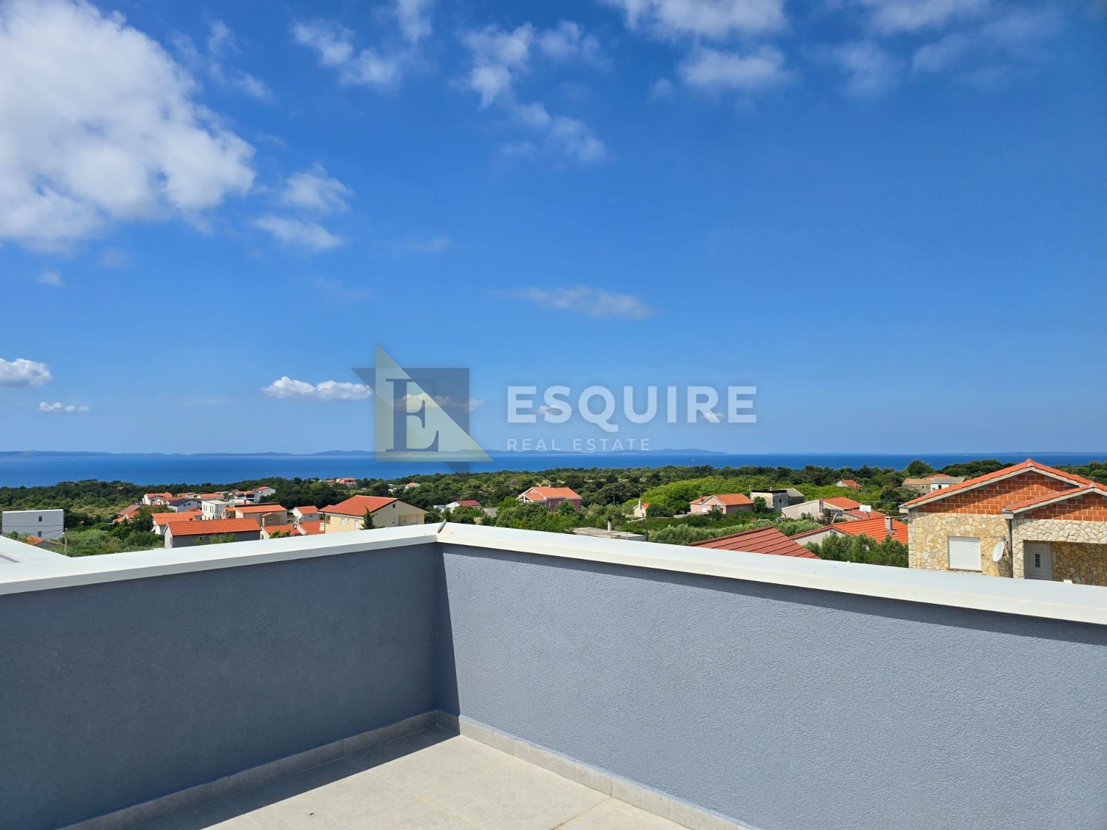 House For sale -  Vir