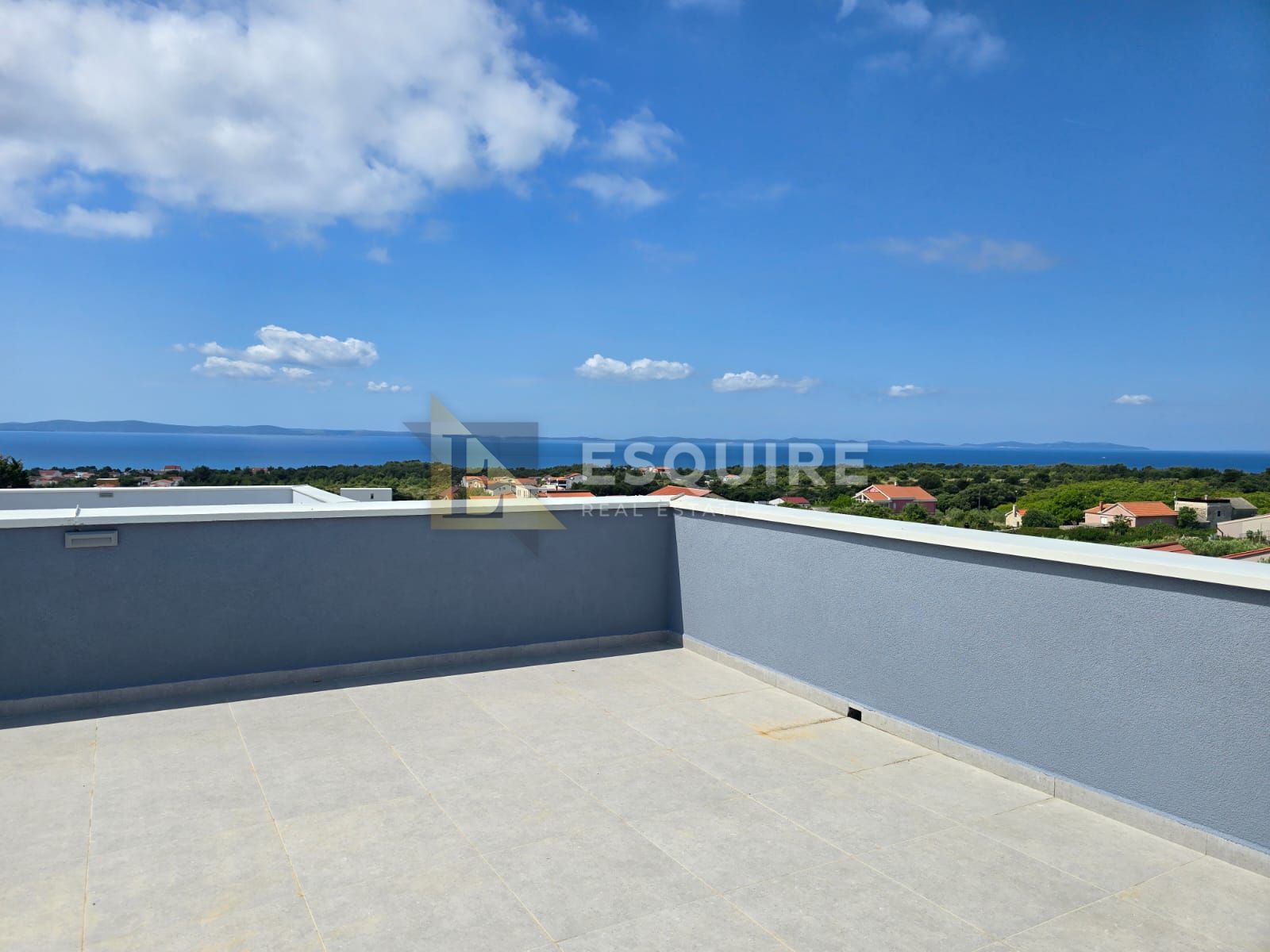 House For sale -  Vir