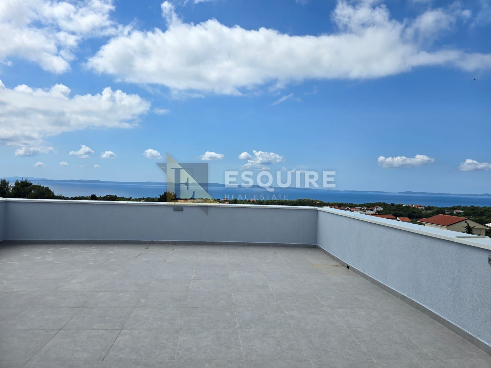 House For sale -  Vir
