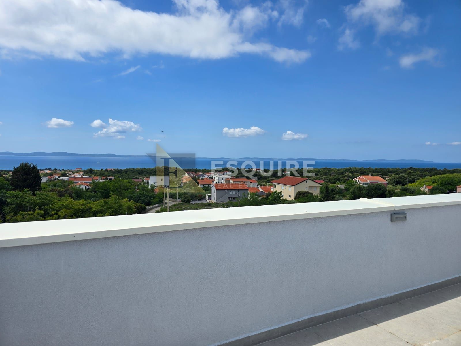 House For sale -  Vir