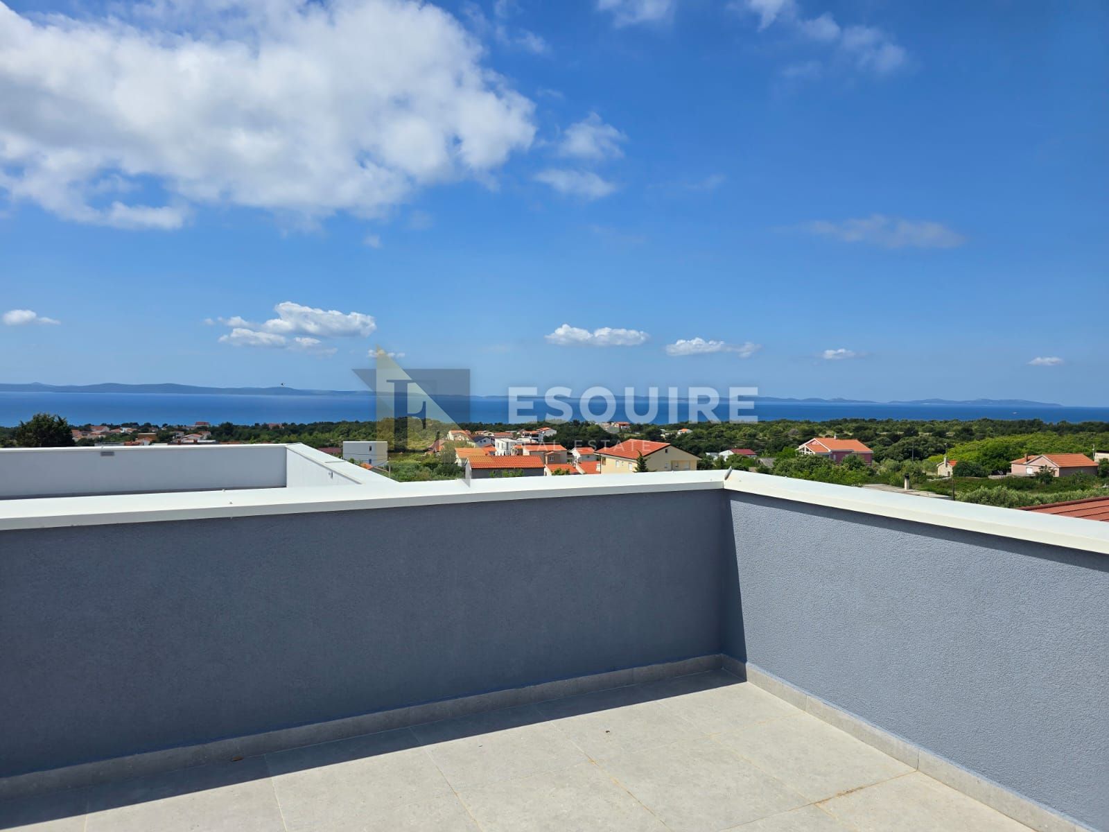House For sale -  Vir
