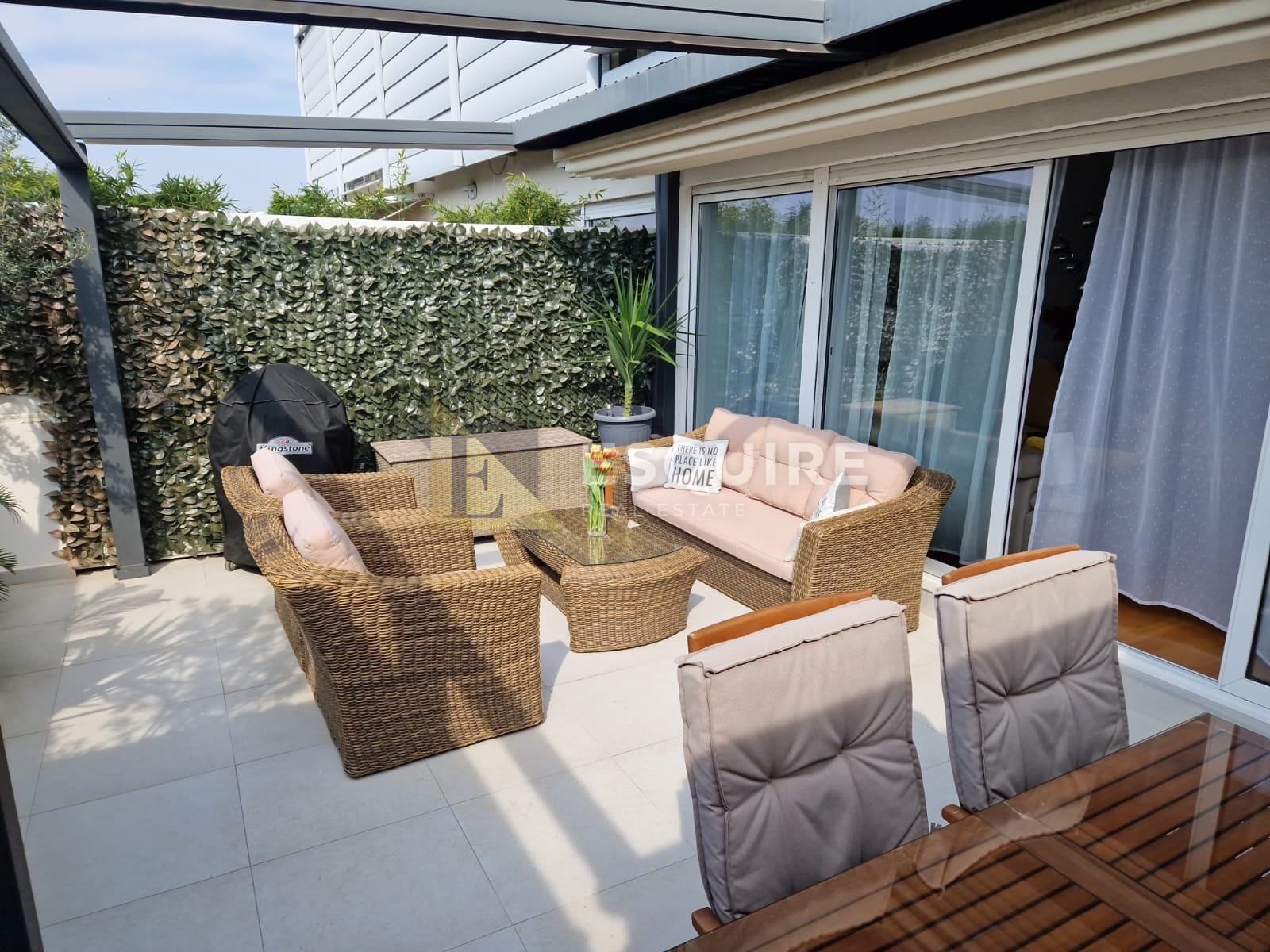 Apartmán Na prodej -  Višnjik