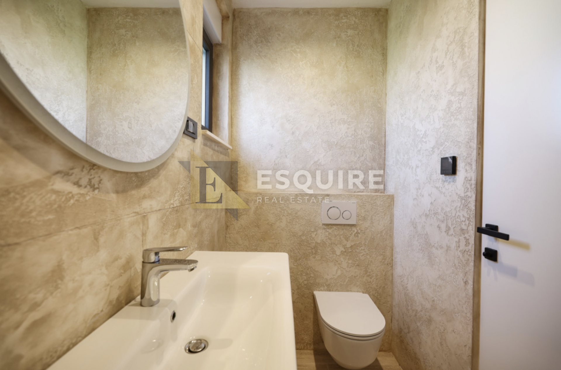 House For sale -  Diklo